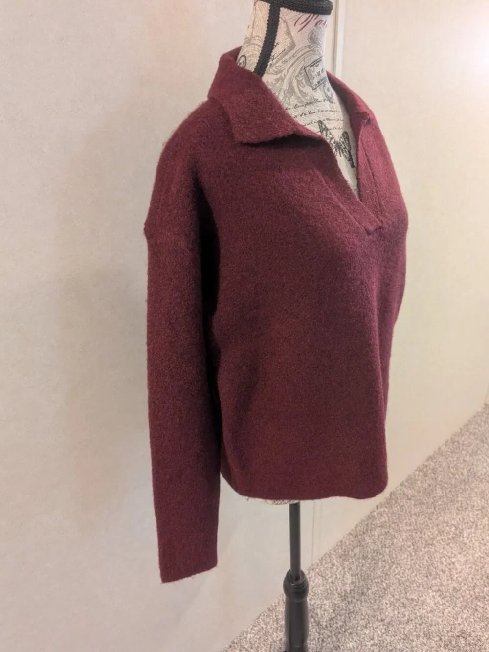 A New Day XS Burgundy Wool Blend Collared V Neck Boucle Sweater Soft Cozy - Picture 2 of 6